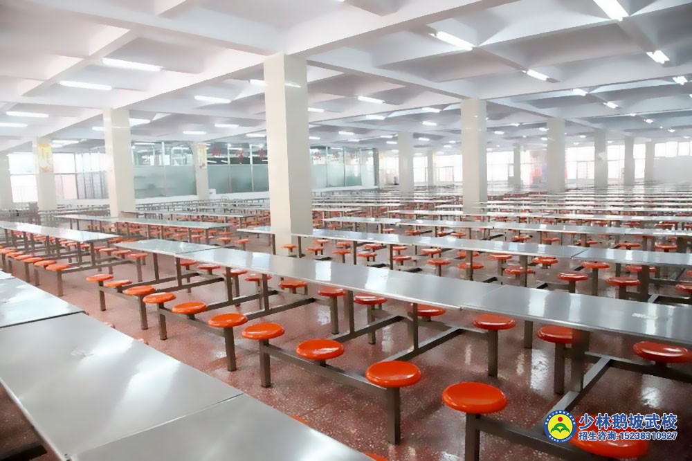 少林鹅坡武术学校学生餐厅